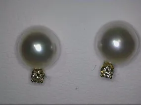 14K Yellow Gold Pearl and Diamond Stud Earrings