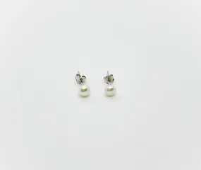 4mm size Freshwater Pearl Stud Earrings
