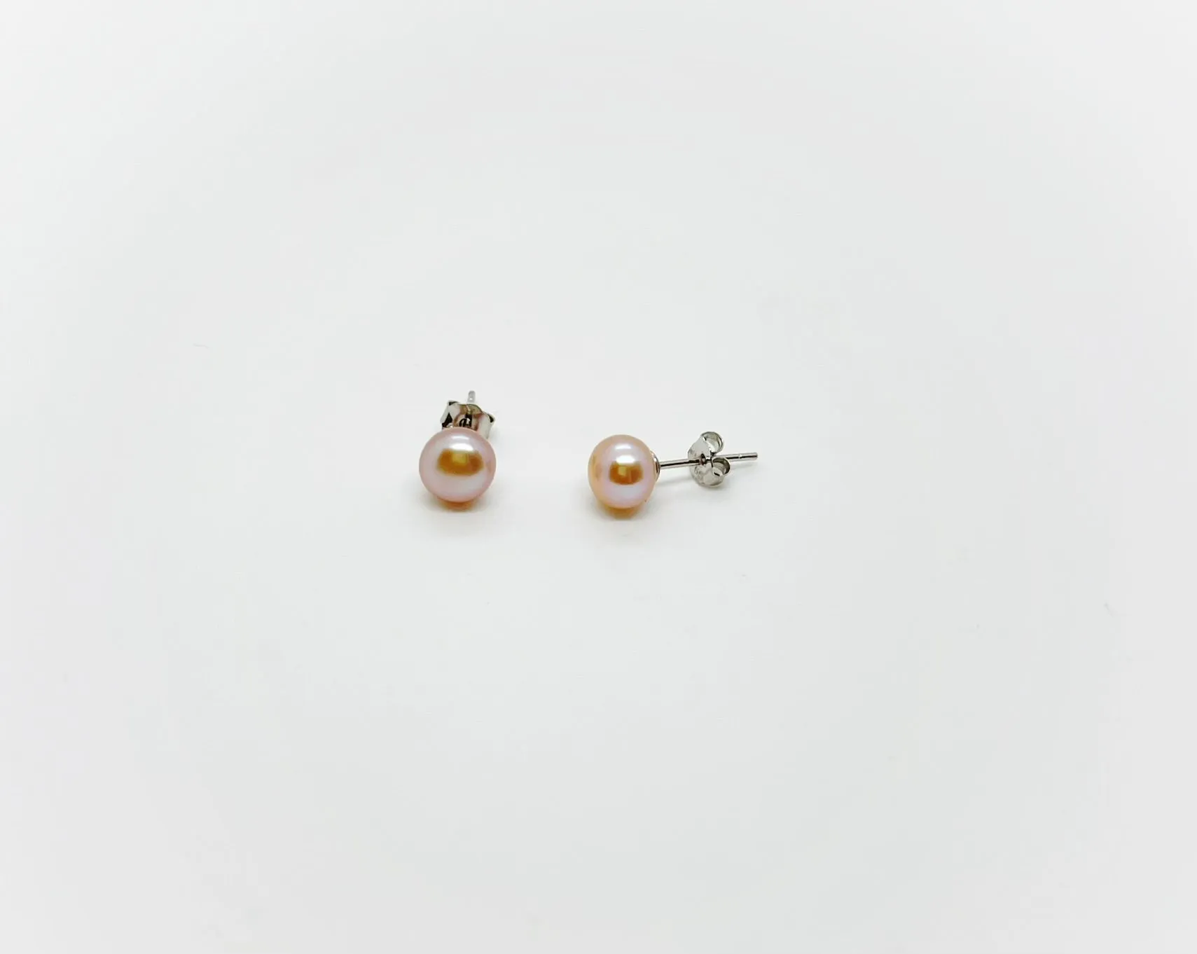 4mm size Freshwater Pearl Stud Earrings