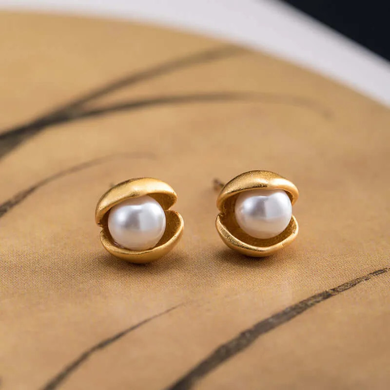 925 Silver Freshwater Pearl Pea Sprout Earrings