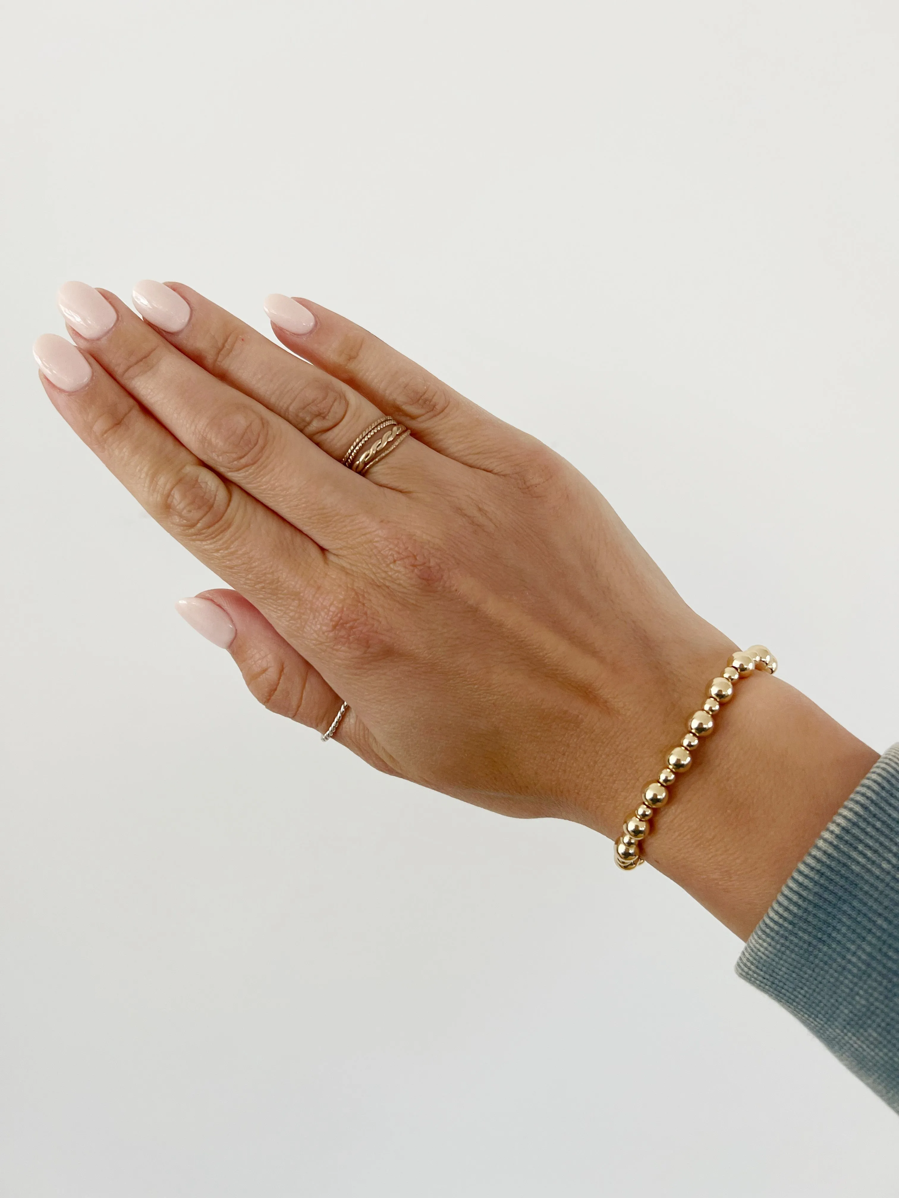 Alternating Bead Bracelet