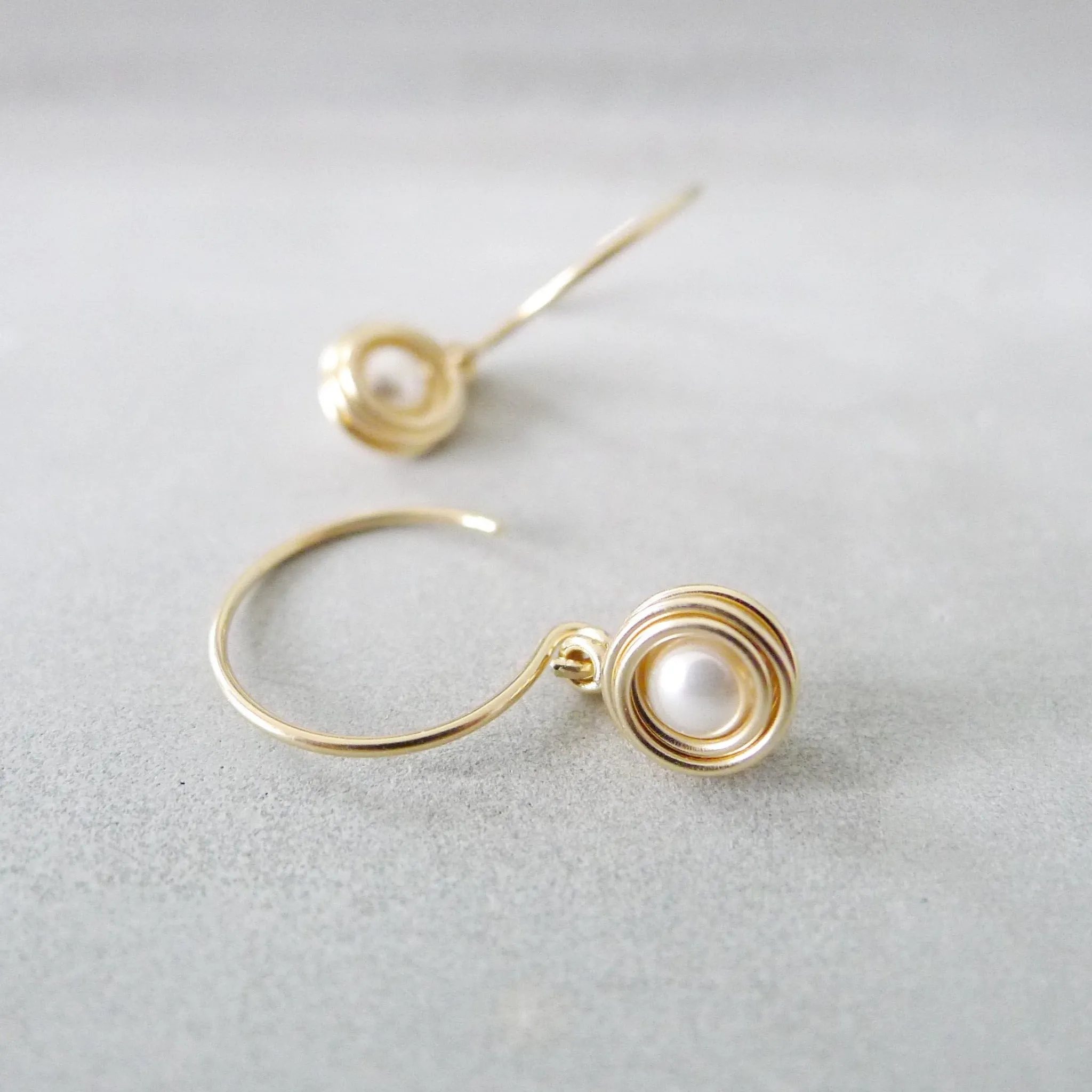 Branka Circle Earrings / Water Pearls