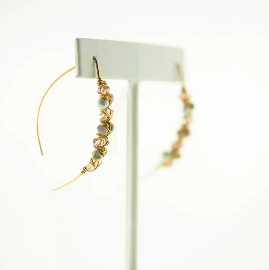 CURVED BAR WITH STONE CLUSTER DROP
