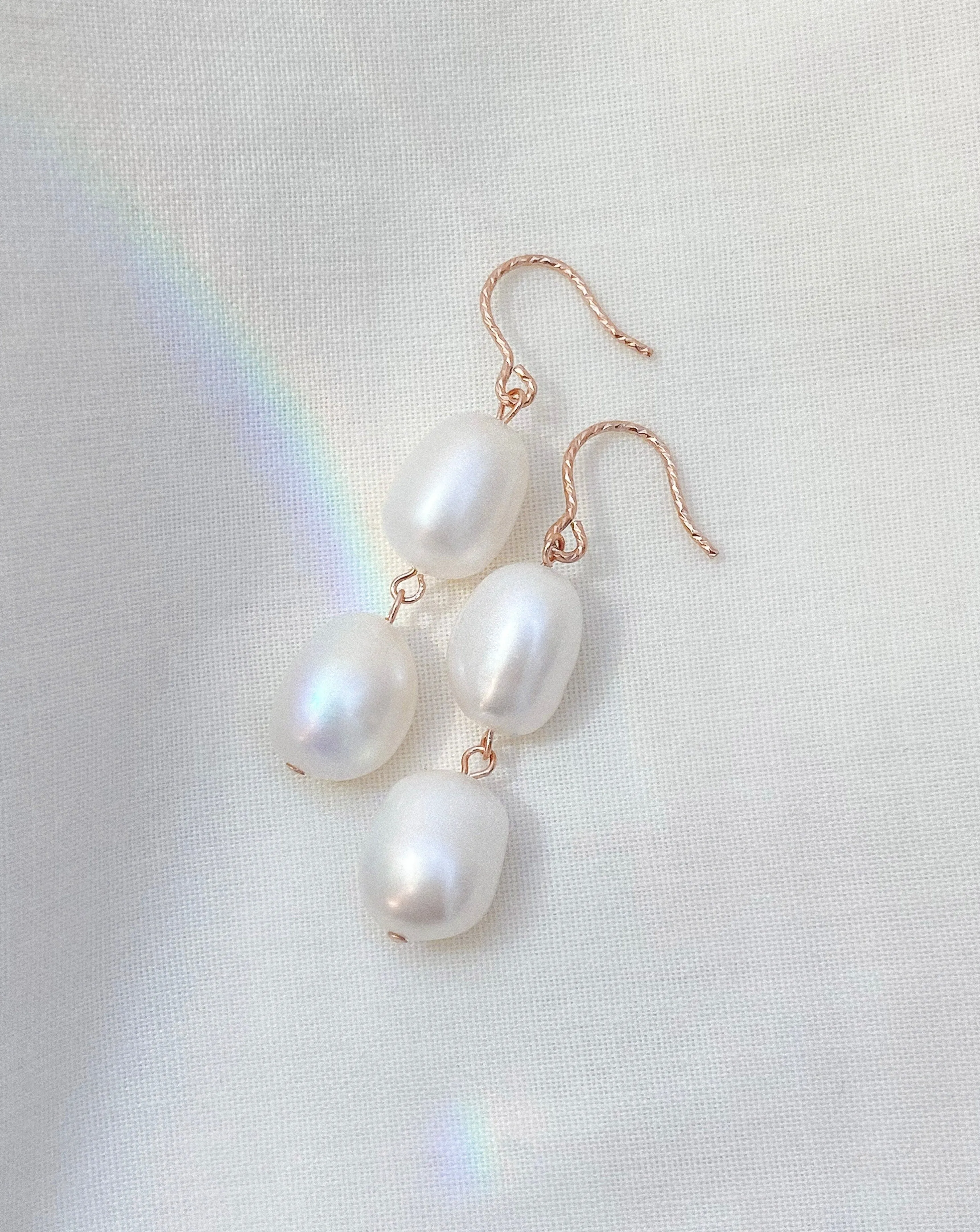 Elisse Double Pearl Hooks