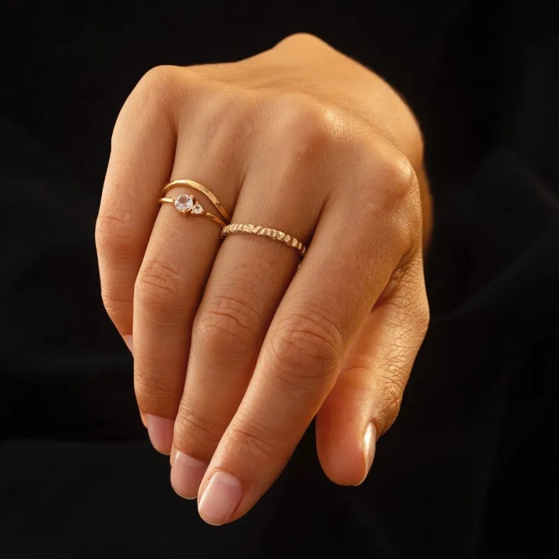 Enfold Band, 9kt Yellow Gold