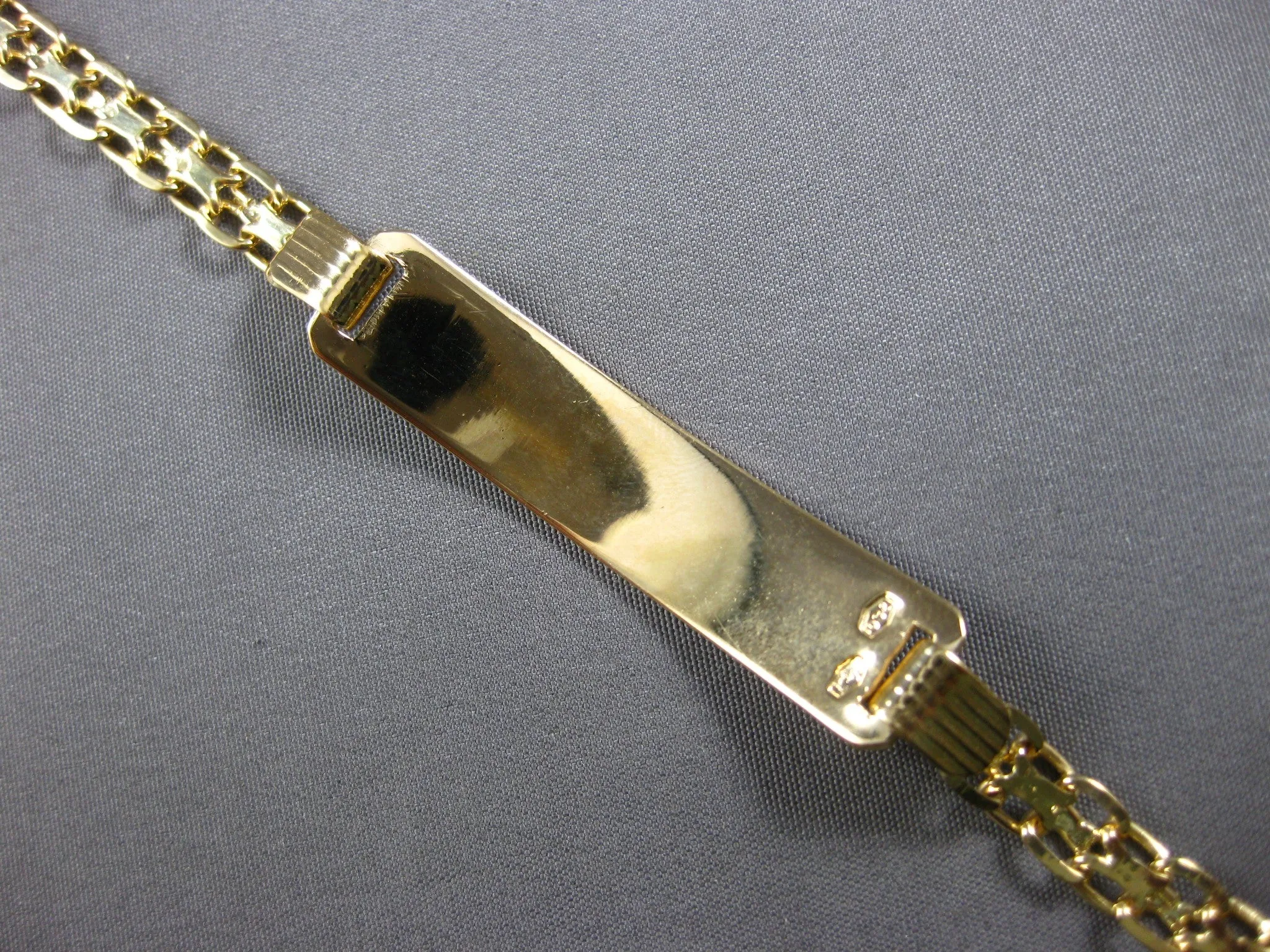 ESTATE WIDE 18KT YELLOW GOLD 3D CLASSIC ENGRAVEABLE ID BRACELET #27844