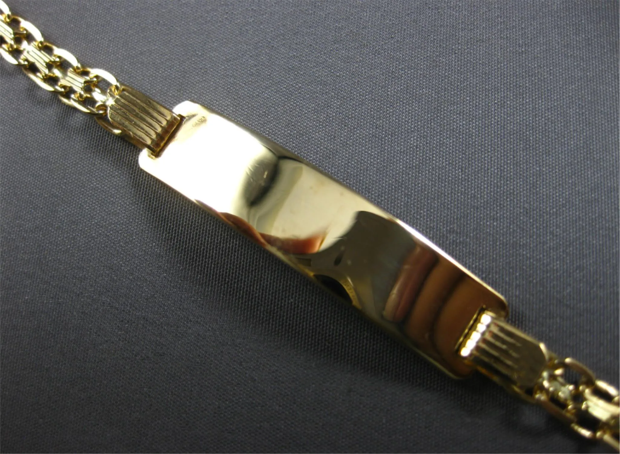 ESTATE WIDE 18KT YELLOW GOLD 3D CLASSIC ENGRAVEABLE ID BRACELET #27844