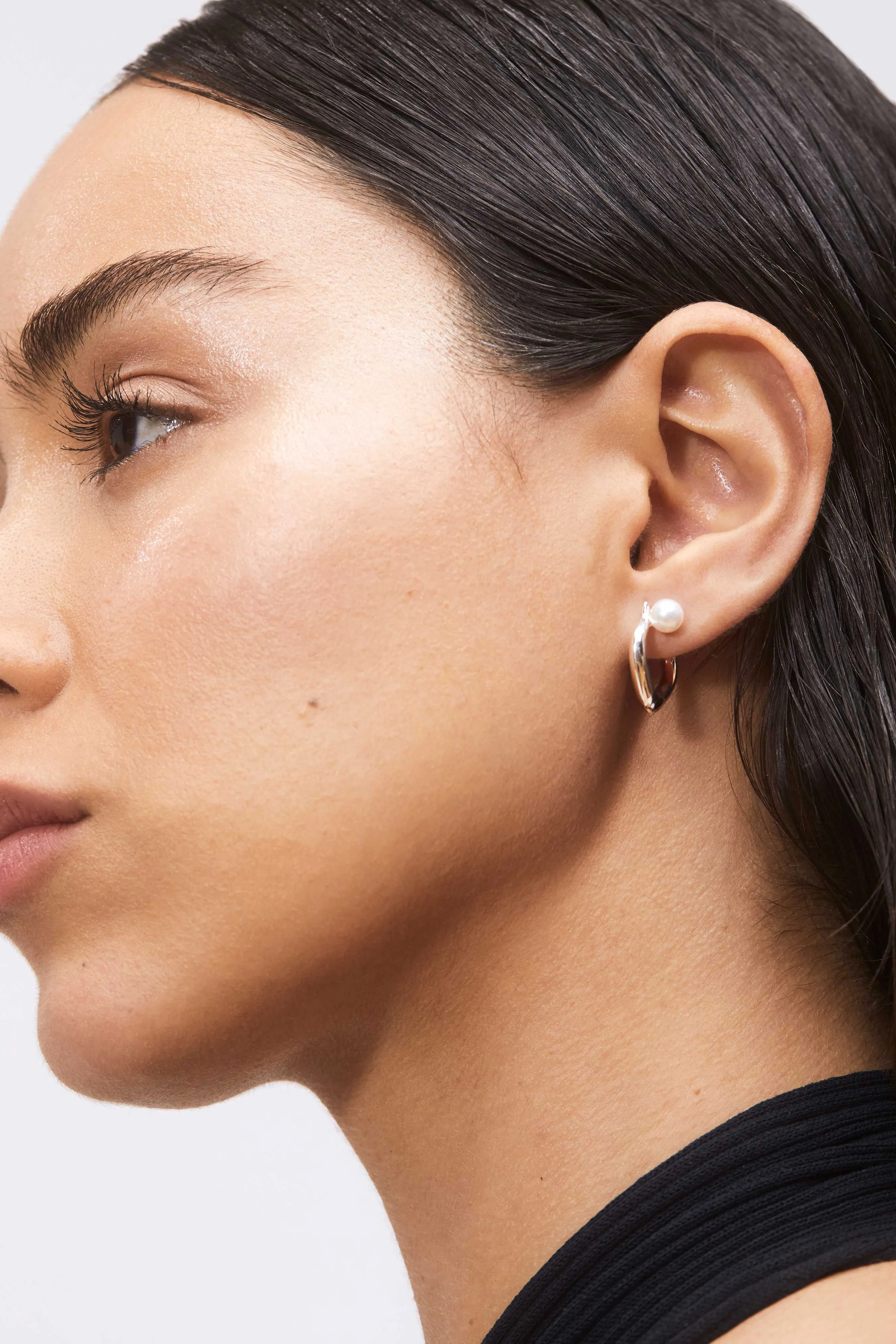 Juju Pearl Hoops in Silver