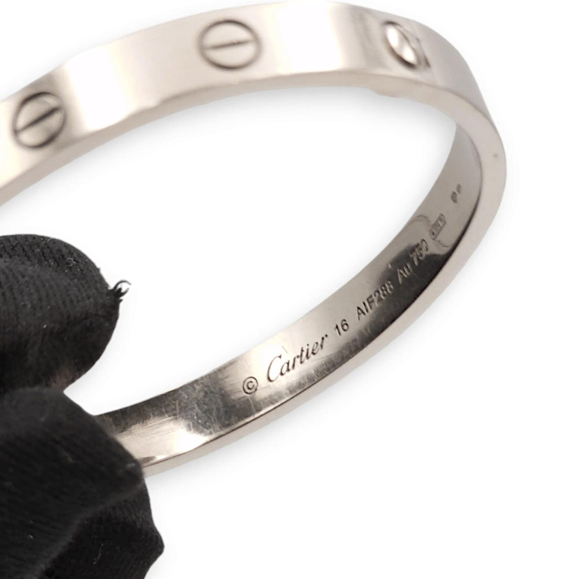 Love 16 Bracelet in White Gold