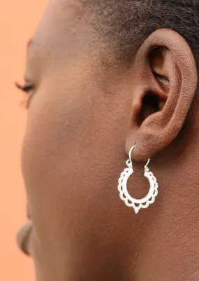 Lustering Lace Silver Earrings