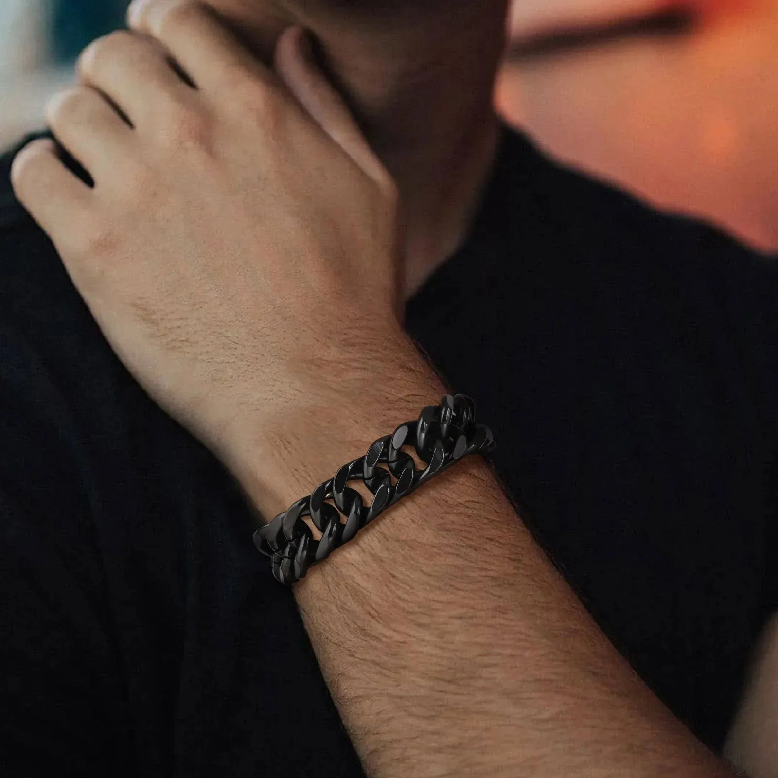Men’s Gold Color Cuban Chain Bracelet – Waterproof Stainless Steel