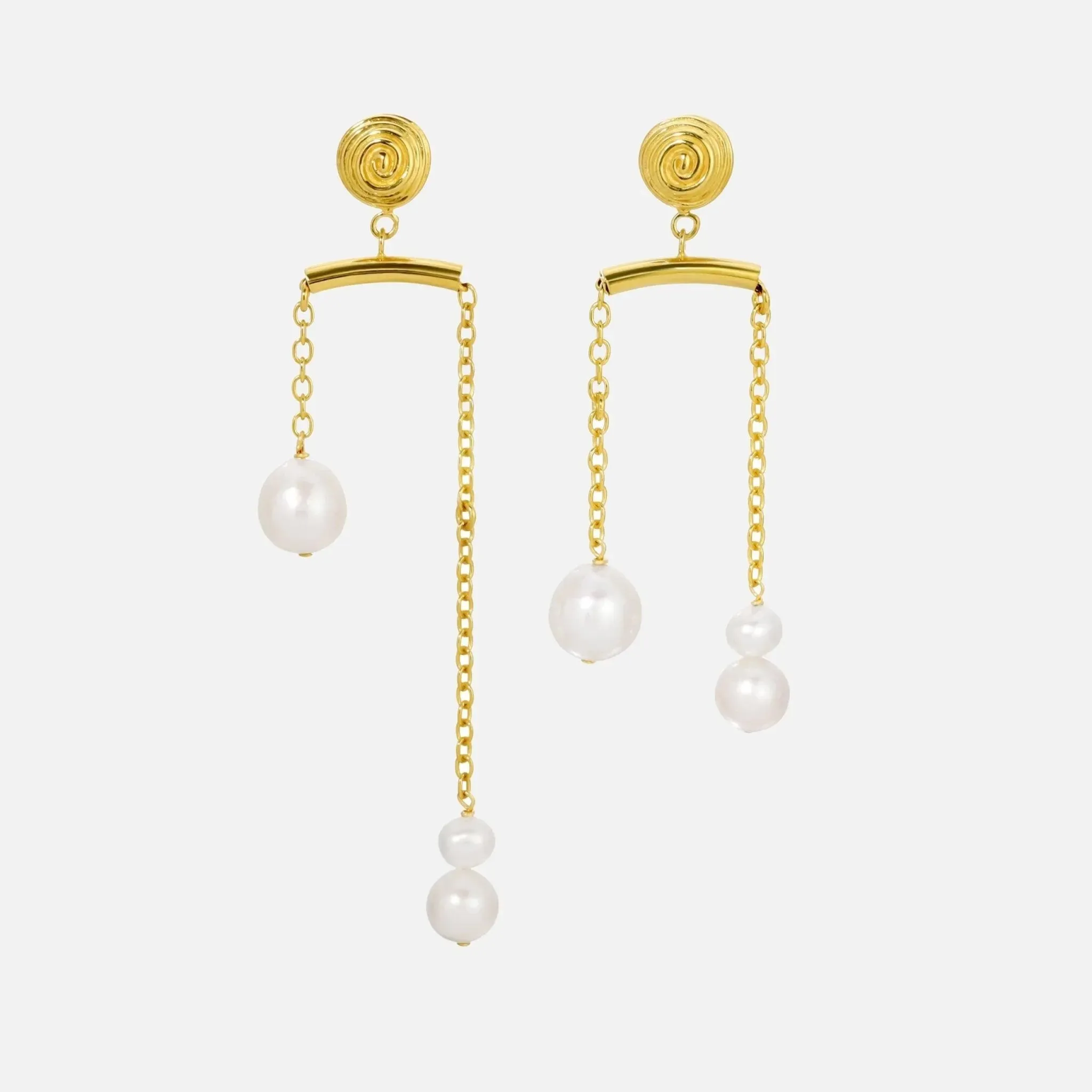 Pulley Pearl Stud Earrings