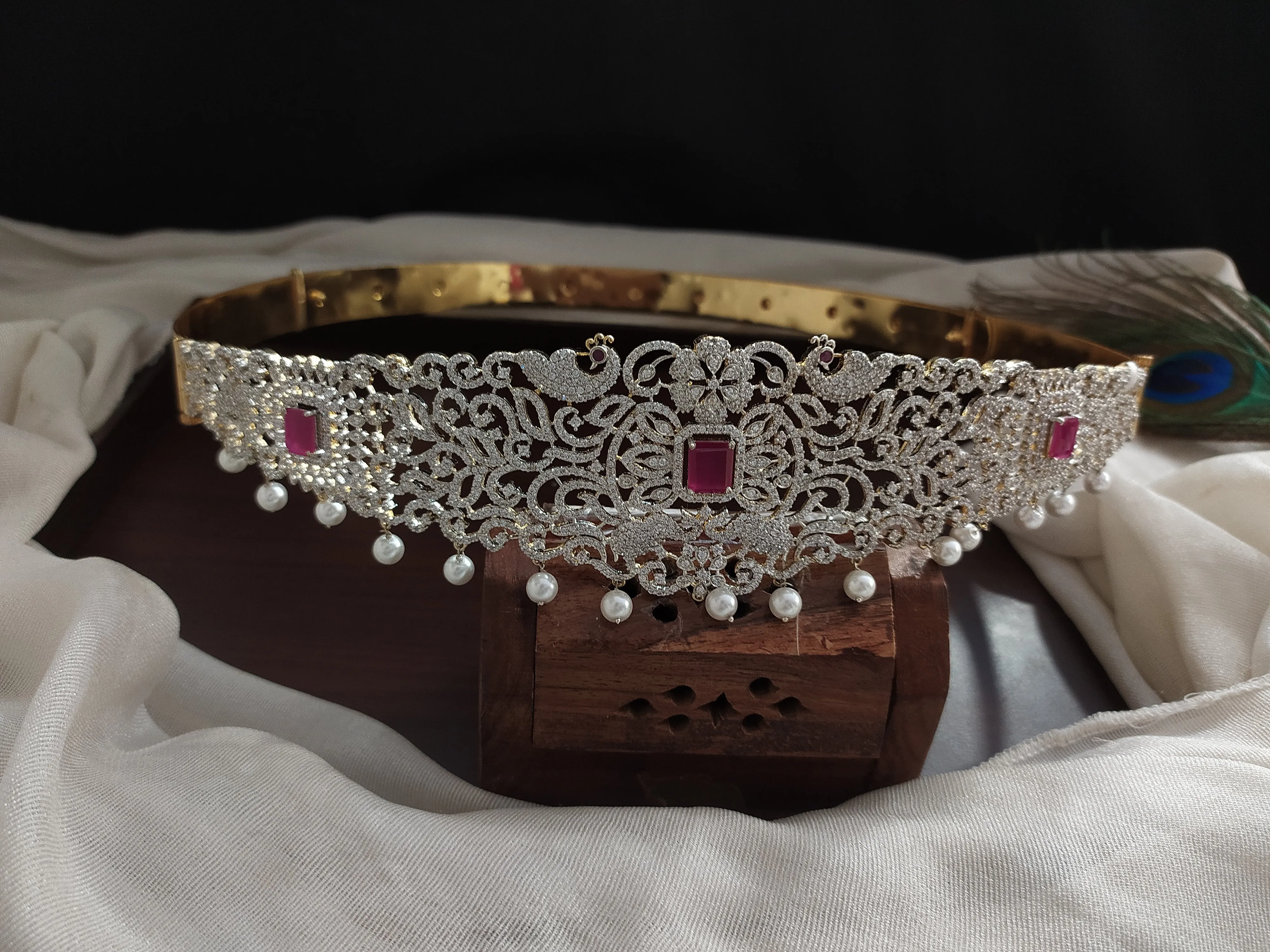 Real Pearl Dangling Zircon Hip Belt