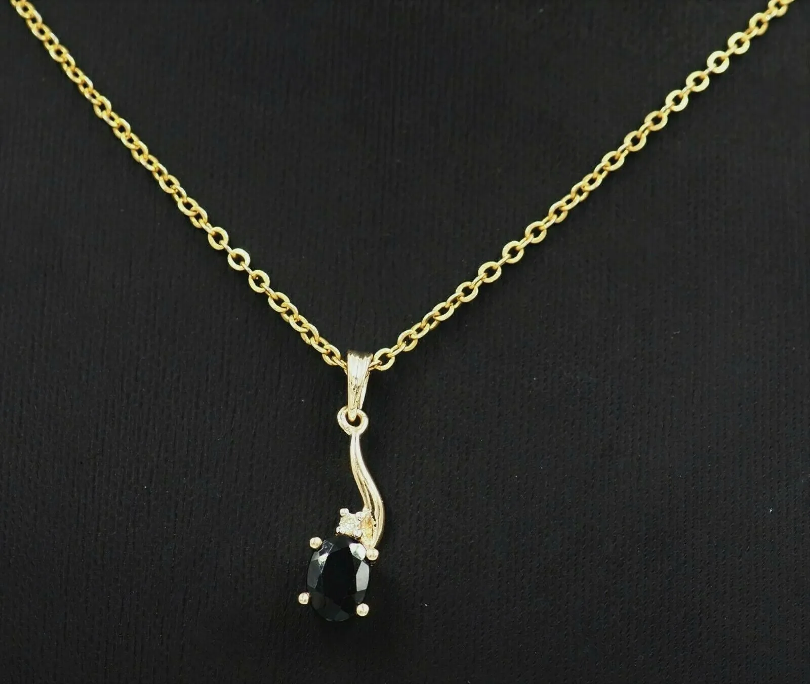 Sapphire & Diamond 9ct Yellow Gold Pendant Fine Jewellery Gemstone Necklace