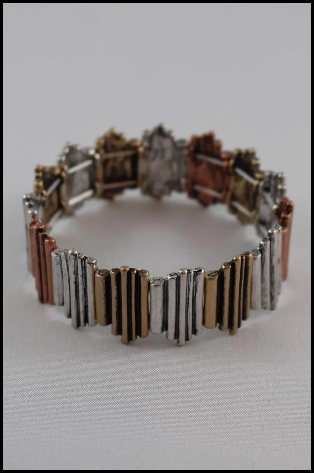 Seismic Deco Stretch Bracelet