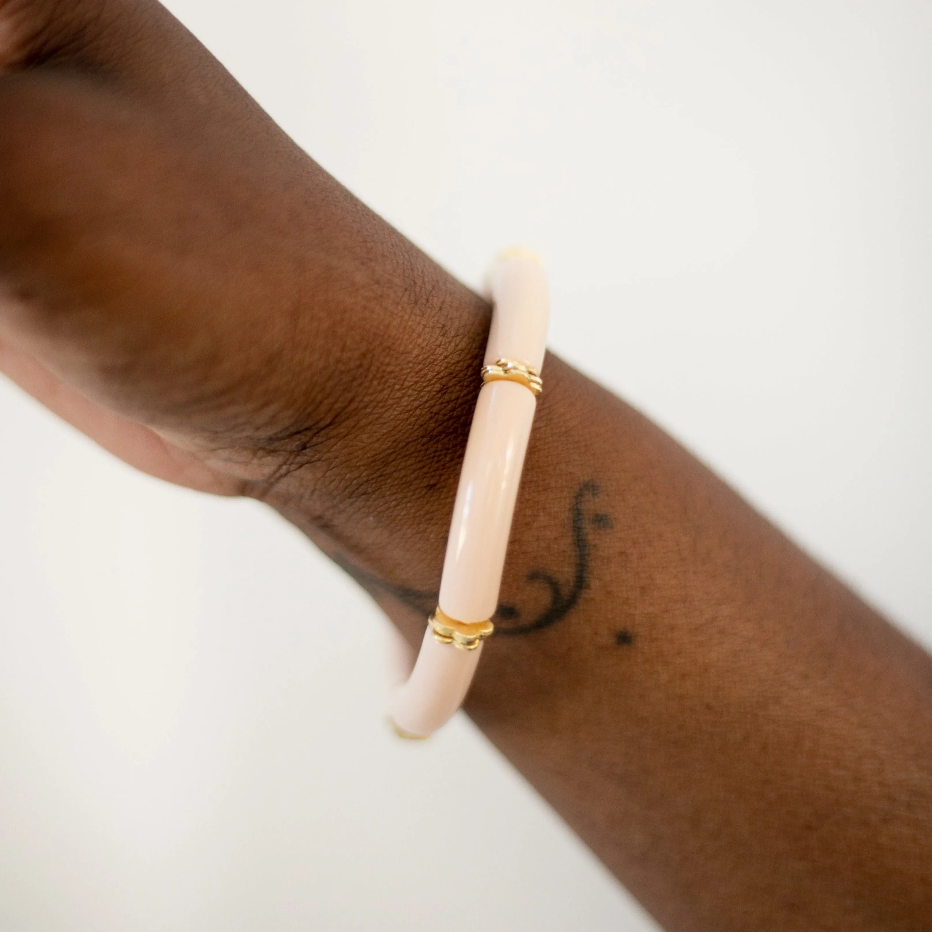 Skinny Acrylic Bamboo Bracelet: Beige