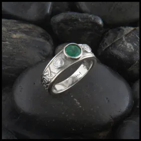 Three Stone Tapered Celtic Knot Ring
