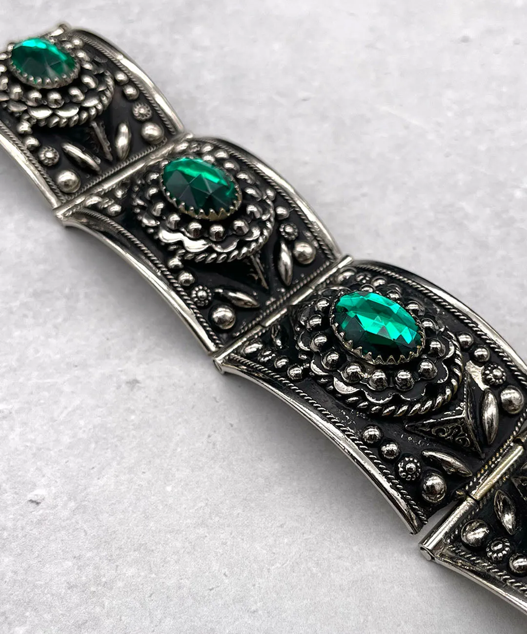 【USA輸入】ヴィンテージ エメラルドグリーン ビジュー ブレスレット/Vintage Emerald Green Bijou Bracelet