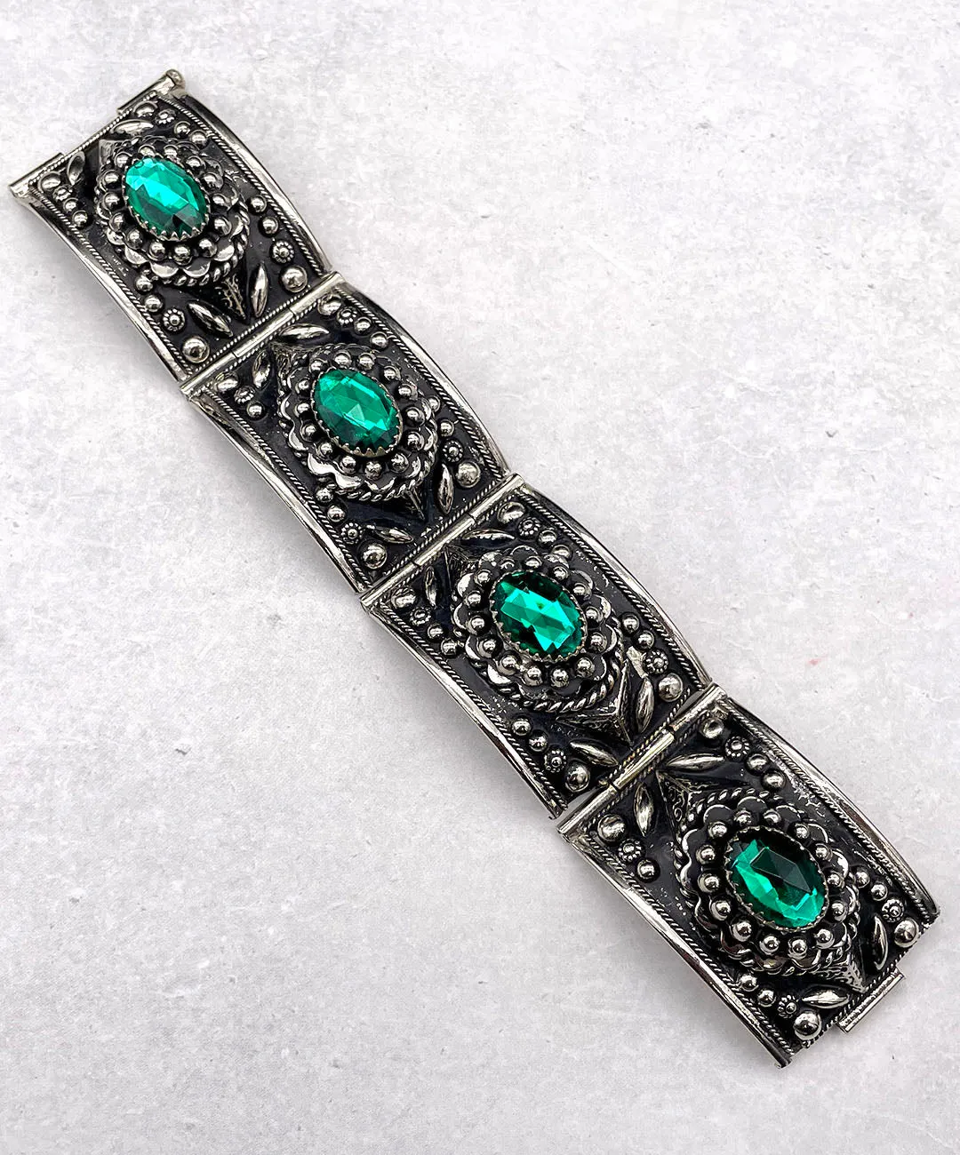 【USA輸入】ヴィンテージ エメラルドグリーン ビジュー ブレスレット/Vintage Emerald Green Bijou Bracelet