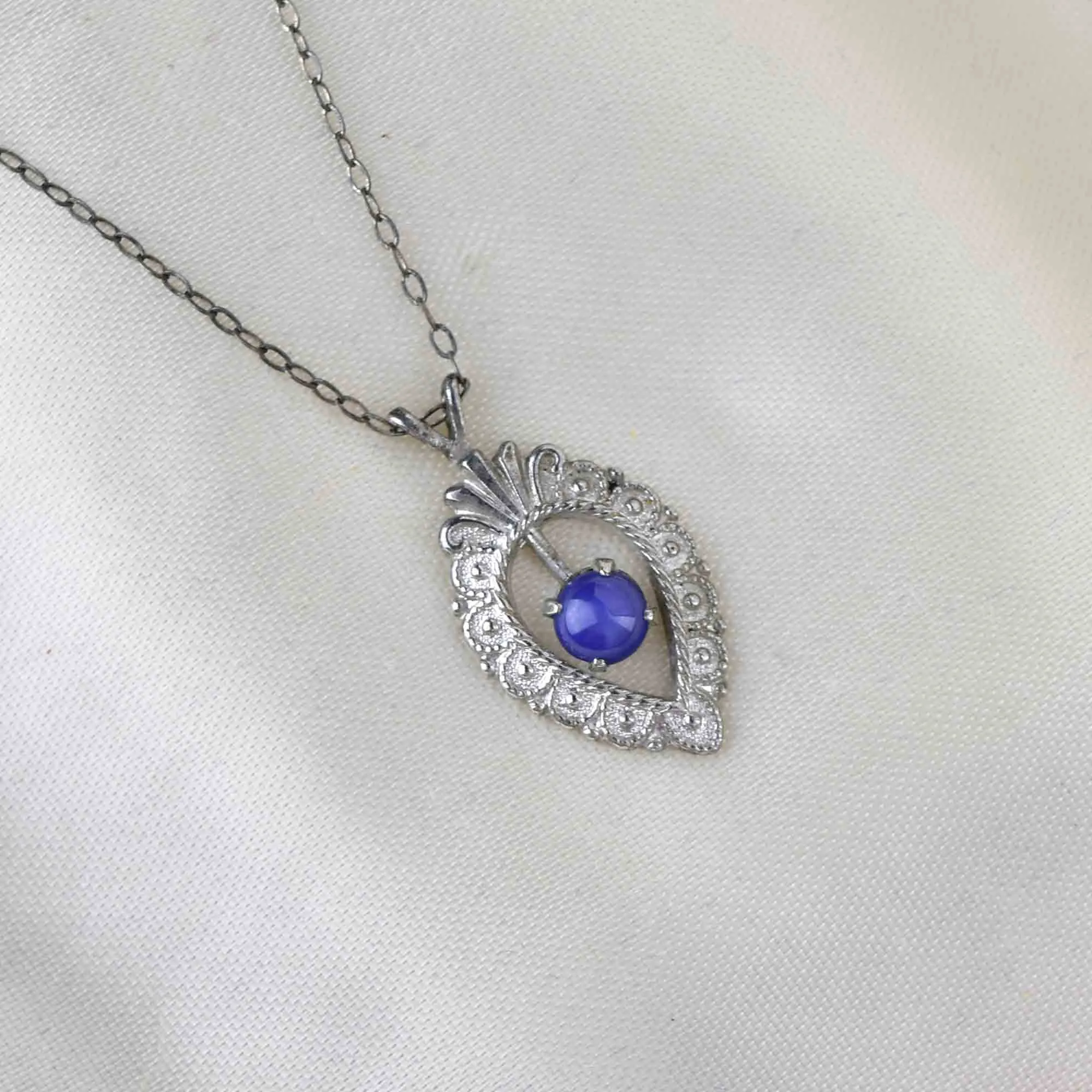 Vintage Sterling Silver Lindy Star Sapphire Necklace