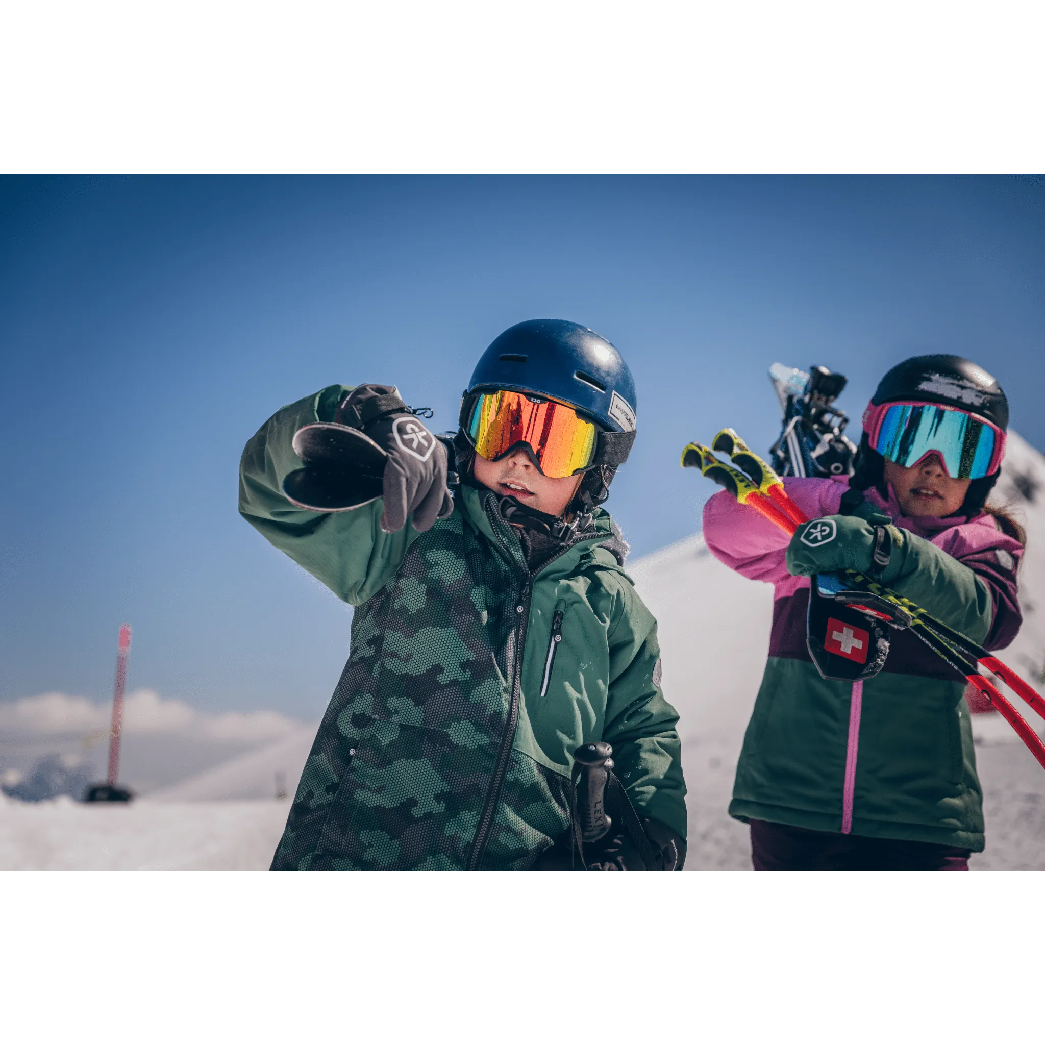 Waterproof Ski Gloves: Cilantro