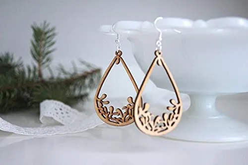 Whittlewud Pack of 20 Lace Earrings, natural wood gift lightweight cutouts openwork delicate round, Multiple Design,Sizes & 3MM Thickness.