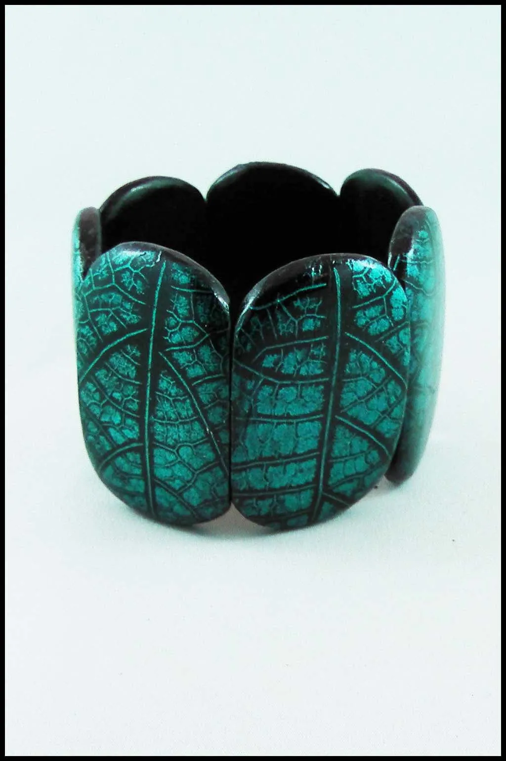 Wood Leaf Motif Stretch Bracelet